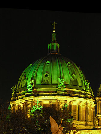 Foto Berliner Dom bei Nacht - Berlin