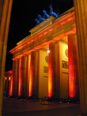 Brandenburger Tor bei Nacht Fotos