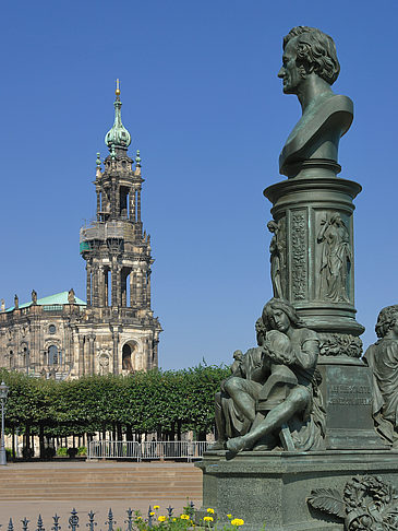 Foto Ernst-Rietschel-Denkmal