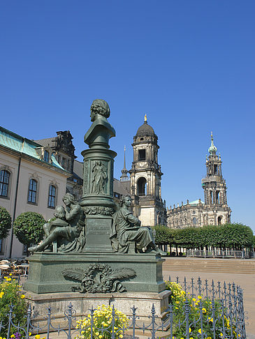 Foto Ernst-Rietschel-Denkmal