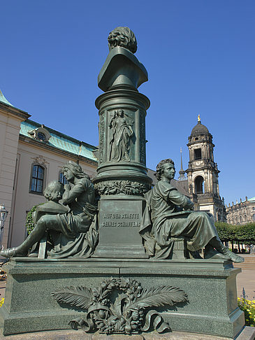 Ernst-Rietschel-Denkmal Fotos