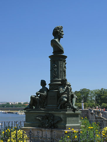 Ernst-Rietschel-Denkmal Fotos