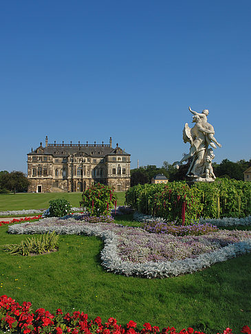 Foto Statue vor dem Palais - Dresden