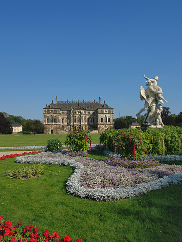 Fotos Statue vor dem Palais | Dresden