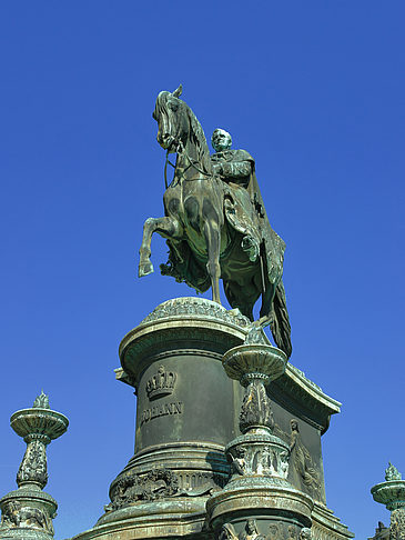 Foto König-Johann-Statue