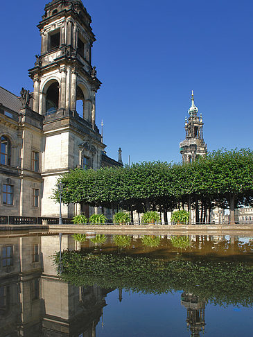 Fotos Teich vor dem Gericht | Dresden