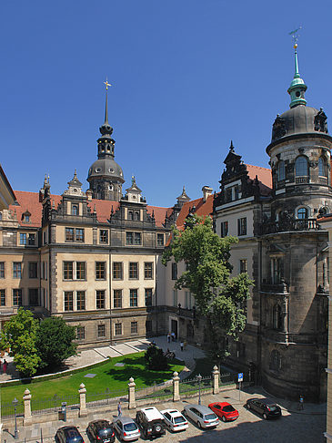 Schloss aus Taschenbergpalais