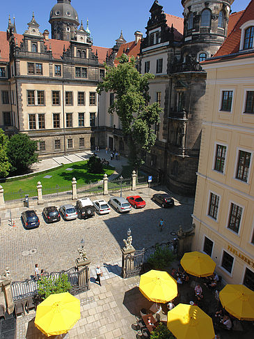 Schloss aus Taschenbergpalais Fotos