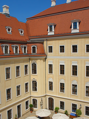Innenhof des Taschenbergpalais Fotos