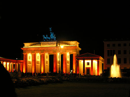 Brandenburger Tor bei Nacht Foto 