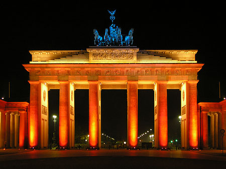 Brandenburger Tor bei Nacht Foto 