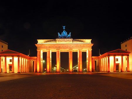 Brandenburger Tor bei Nacht Fotos