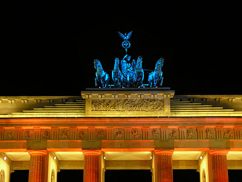 Quadriga bei Nacht