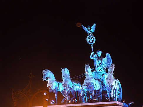 Quadriga bei Nacht Fotos
