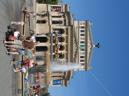 Fotos Alte Oper mit Brunnen | Frankfurt am Main