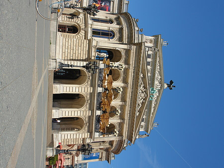 Alte Oper mit Opernplatz Foto 