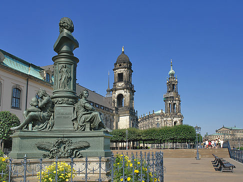 Foto Ernst-Rietschel-Denkmal