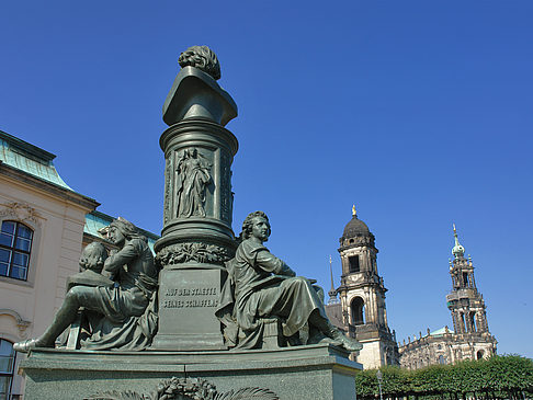 Ernst-Rietschel-Denkmal