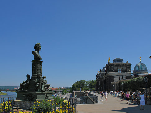 Fotos Ernst-Rietschel-Denkmal