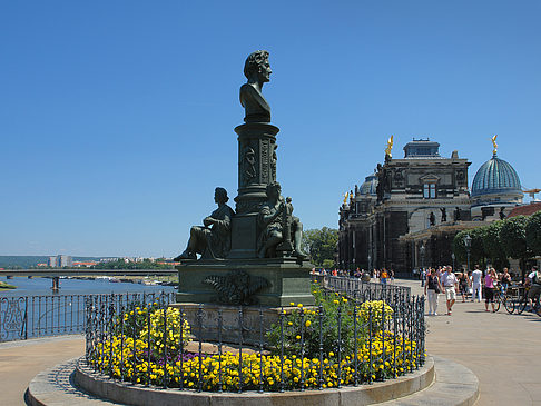 Foto Ernst-Rietschel-Denkmal - Dresden