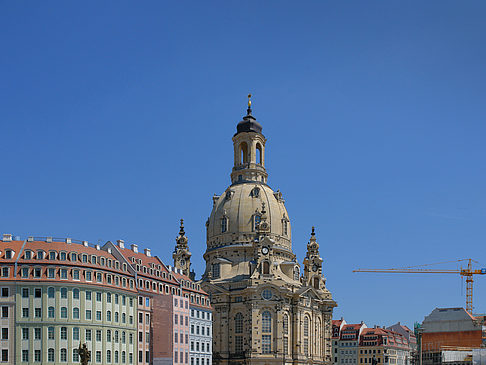 Frauenkirche mit Baustelle Fotos