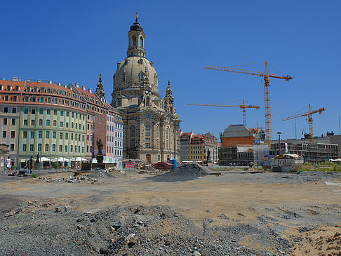 Frauenkirche mit Baustelle