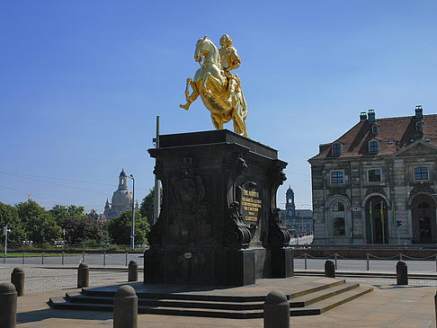 Goldener Reiter Fotos