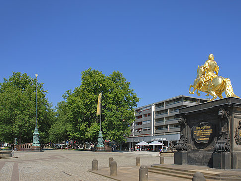 Goldener Reiter Foto 