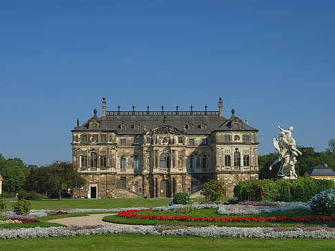 Foto Statue vor dem Palais - Dresden