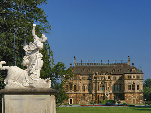 Statue im Großen Garten Fotos