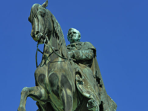 König-Johann-Statue Fotos