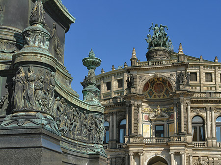 Fotos König-Johann-Statue mit Semperoper | Dresden