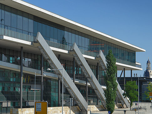 Foto Kongresszentrum Nahaufnahme
