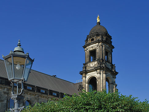 Foto Dach des Gerichts