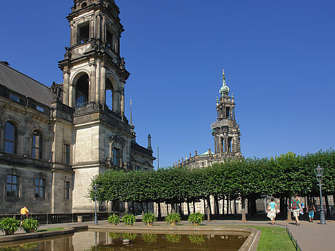 Fotos Teich vor dem Gericht | Dresden