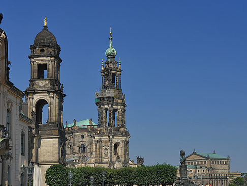 Foto Oberlandesgericht mit Hofkirche