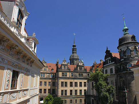 Schloss aus Taschenbergpalais Foto 