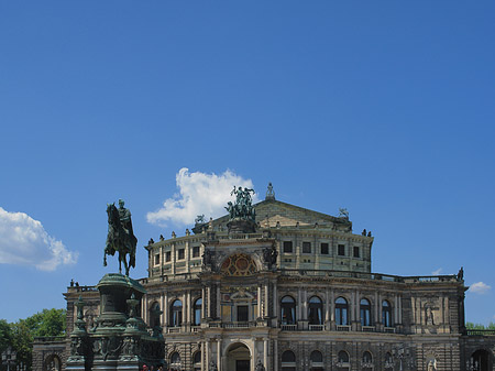 Fotos König-Johann-Statue mit Semperoper | Dresden